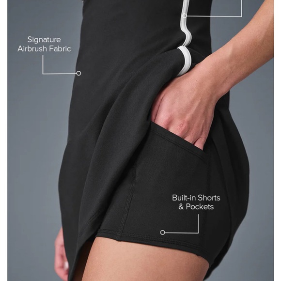 NWT ALO Yoga Airbrush Streamlined Dress in Black/White Size XS - Picture 4 of 7